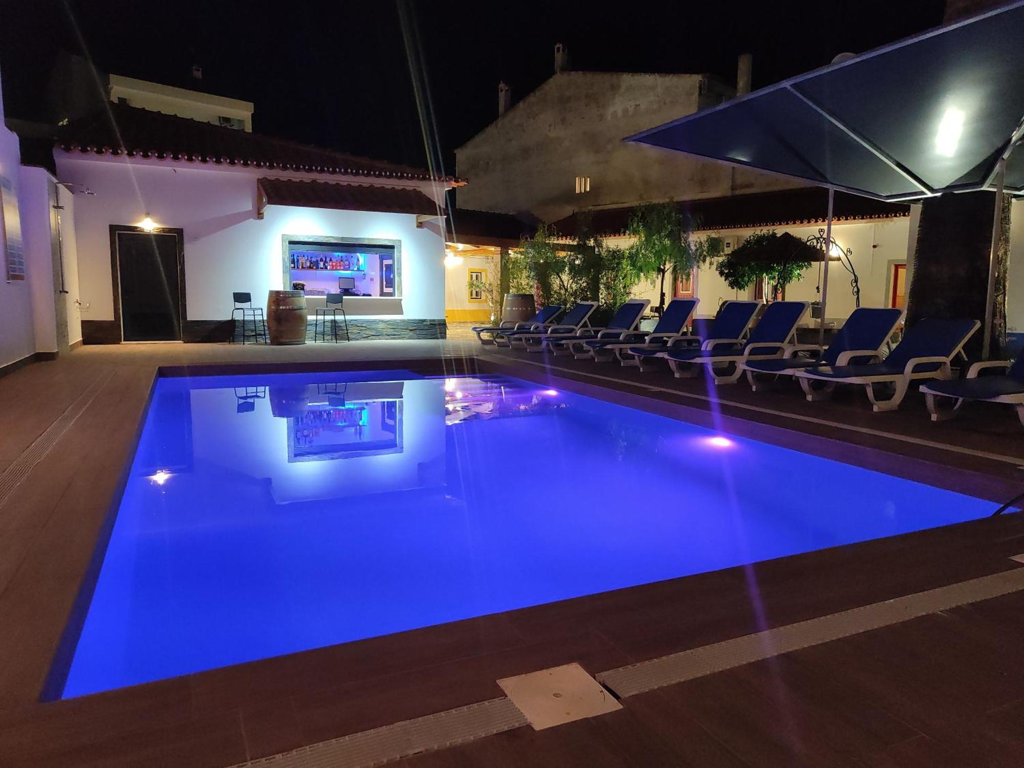 Bed & Breakfast Luxury Palm Reguengos de Monsaraz